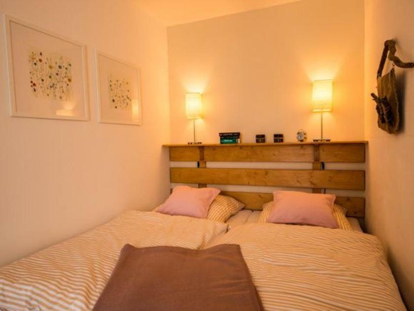 Wohlfuehloase Am Weissen Hirsch Apartamento Dresden Exterior foto